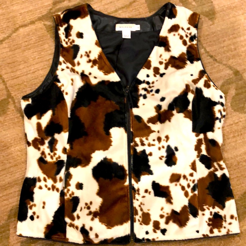 Vest cowhide print size 10. Mel rose